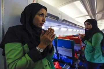 Ethnic Indian couple launches Malaysia’s 1st Islamic airline