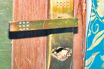 एक घंटे के लिए शादी में गया था ये परिवार, हो गई 40 लाख की चोरी