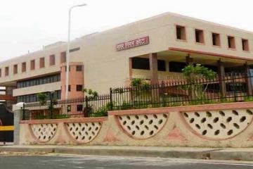 सफाई होने के बाद सड़क पर कचरा फेंका, निगम ने वसूला 27 हजार जुर्माना