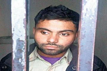 Kohli’s Pakistan fan faces 10-year jail for hoisting tricolour