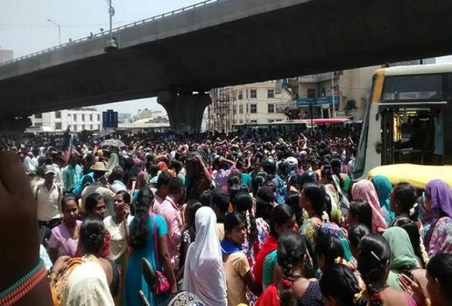 Garment workers protest, block highways