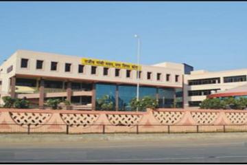 नगर निगम ने 4 लोगों पर लगाया 50 हजार जुर्माना, गंदगी फैलाने का आरोप