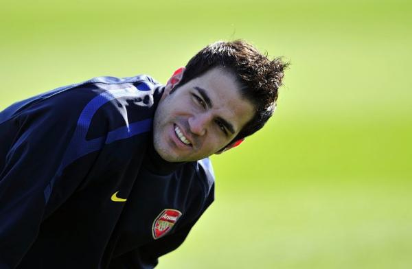 Arsenal, Barcelona agree Fabregas deal: Clubs