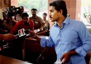 Jaganmohan Reddy meets Manmohan Singh
