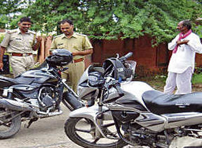 Public invoices, without a helmet yourself