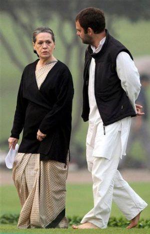 Telangana on mind, Congress plays safe on UP division