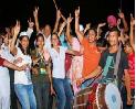 housands out on roads to celebrate Anna s victory